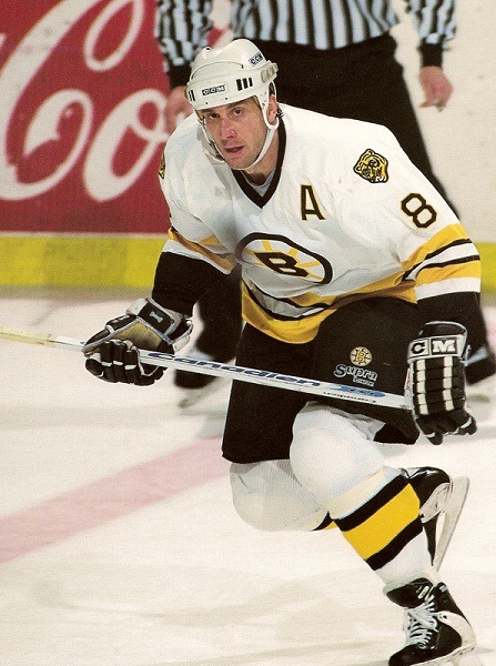 489 Boston Bruins Cam Neely Photos & High Res Pictures - Getty Images
